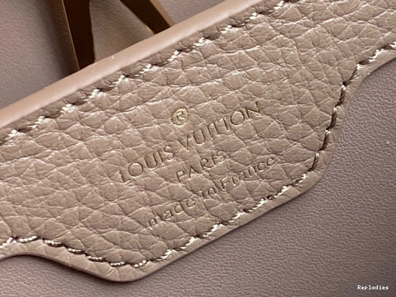 Fake Louis Bags CAPUCINES LOUIS MM VUITTON 0818